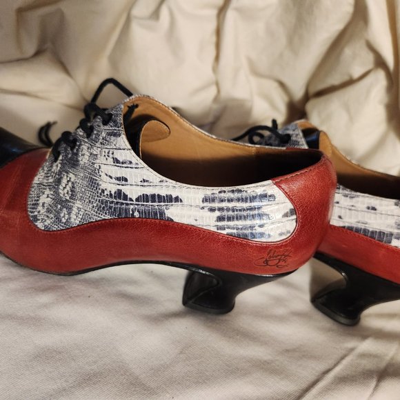 John Fluevog Wonder K2 Two Toned Oxford Heels; Snake Skin - Picture 9 of 9
